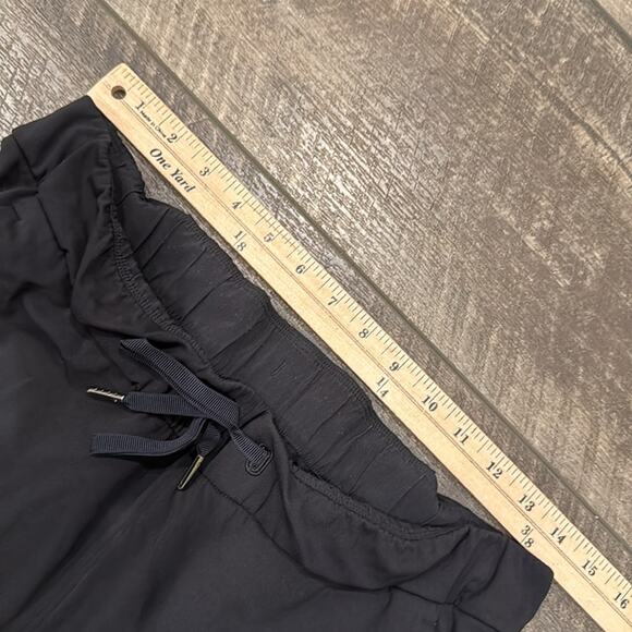 Lululemon Women's On The Fly 7/8 Pant Black Size 8 - Picture 8 of 10